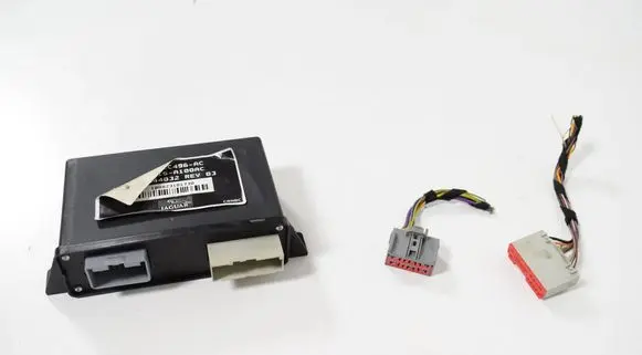 Jaguar XF X250 Rear brake EMF control unit/module 8W832C496AC