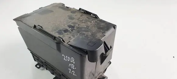 Peugeot 2008 I Battery bracket