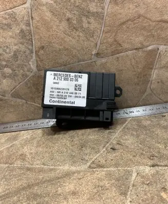 Mercedes-Benz E W212 Fuel injection pump control unit/module A2129000306