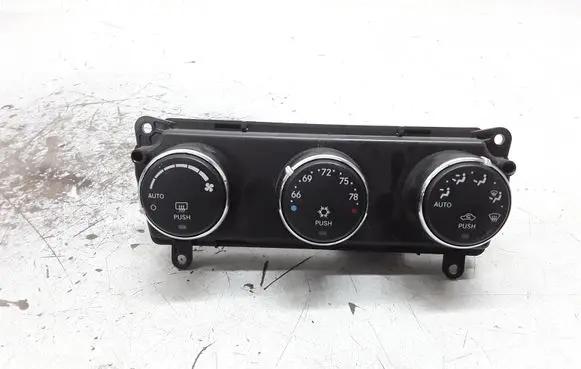 Chrysler Sebring (JS) Climate control unit P05058269AD