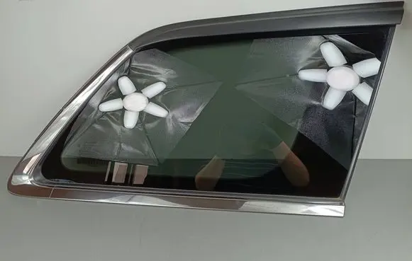 Jeep Grand Cherokee Rear side window 43R000265 P68211110AA E000251