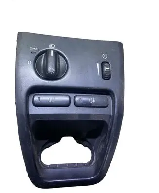 Volvo XC90 Light switch 8685450