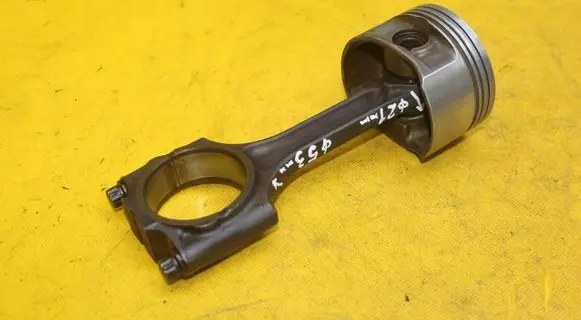 Volvo S60 Piston with connecting rod 83L38
