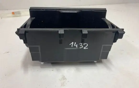 Jaguar XF X250 Glove box central console