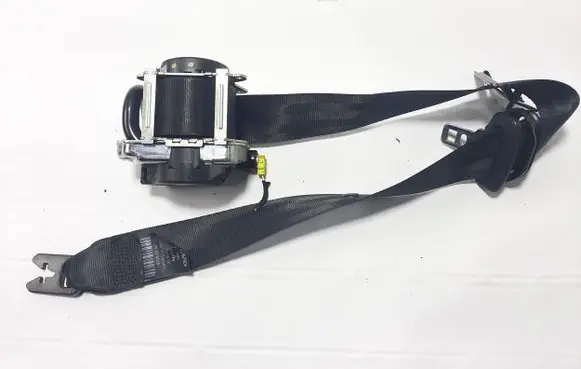 Volvo V40 Front seatbelt 31418480 P31418480