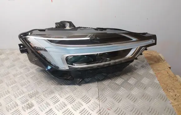 Volvo XC60 Headlight/headlamp 31420412