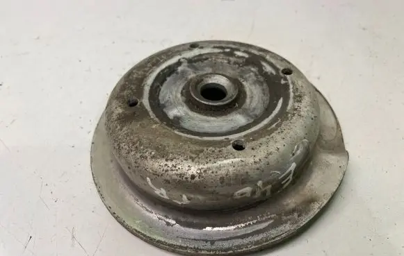 Coil spring mount