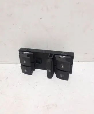 Volkswagen Golf V Electric window control switch 1K4959857