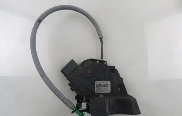 Ford Mondeo MK IV Rear door lock 6M2AR26413BC