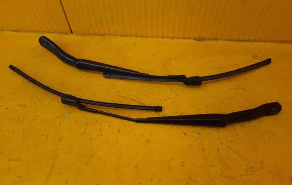 Land Rover Range Rover Evoque L538 Front wiper blade arm BJ3217527ACBJ3217527CA