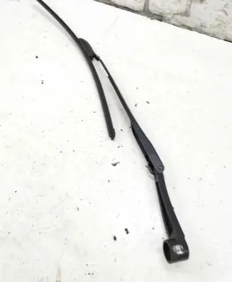 KIA Optima Front wiper blade arm