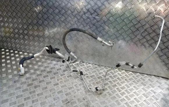 Audi A4 S4 B9 Air conditioning (A/C) pipe/hose