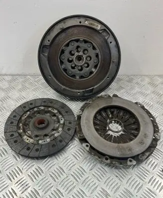 BMW 5 E60 E61 Dual mass flywheel 758068702