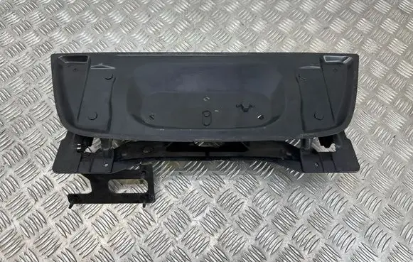 Nissan Leaf II (ZE1) Electric car charge socket cover 