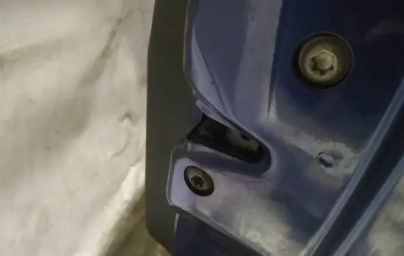 Skoda Octavia Mk2 (1Z) Front door lock
