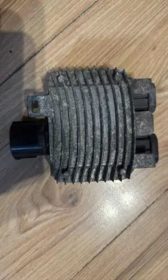 Ford Mondeo MK IV Fan control module 940004107