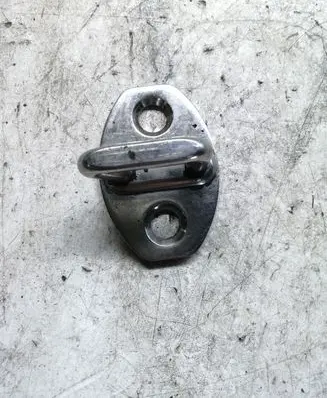 Volkswagen Touran I Rear door lock loop/hook striker 3C0837033