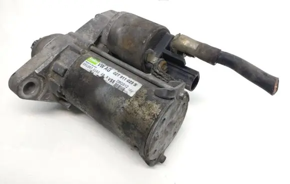 Volkswagen Golf V Starter motor 02T911023S 0512072102