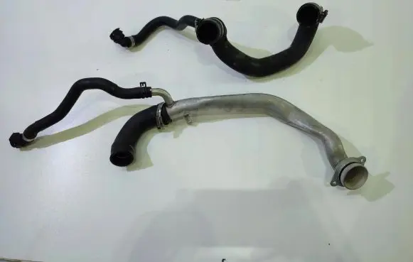 BMW 1 F20 F21 Engine coolant pipe/hose 7594319