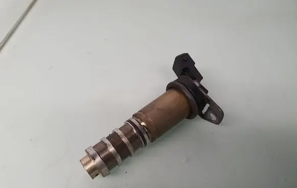 BMW 7 F01 F02 F03 F04 Camshaft vanos timing valve 8605123 11368605123