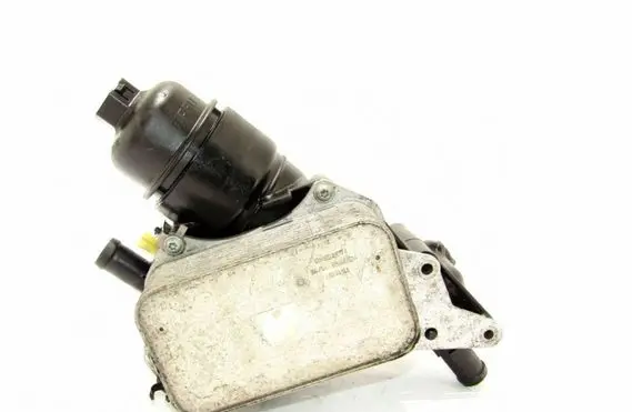 Nissan X-Trail T32 Oil filter mounting bracket 152085948R