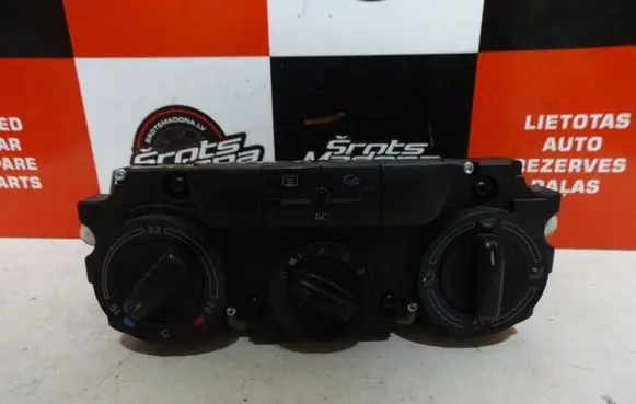 Skoda Octavia Mk2 (1Z) Climate control unit 1Z0820045A