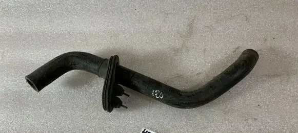 Mercedes-Benz C W202 Engine coolant pipe/hose 2028321194