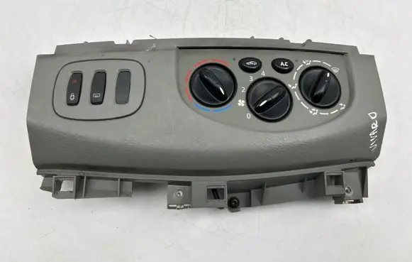Opel Vivaro Climate control unit 91165788 R6136S440 8200004603