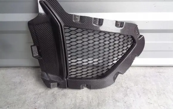 Maserati Levante Front bumper lower grill
