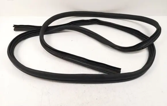 Nissan Primastar Front door rubber seal