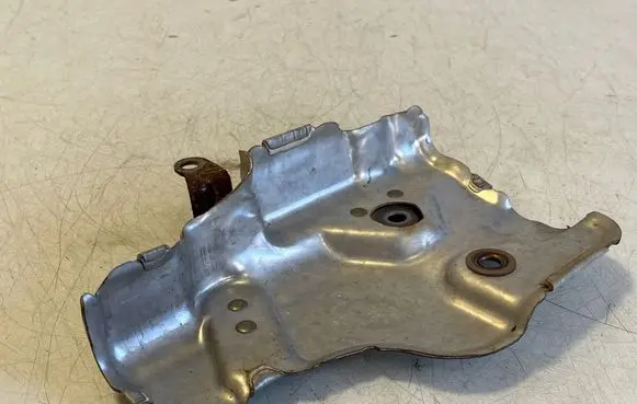 Audi Q2 - Heat shield in engine bay 05C253041B