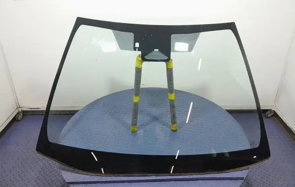 Toyota Corolla E10 Front windscreen/windshield window 