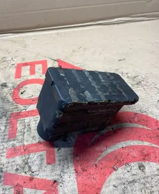 Audi A6 S6 C4 4A Central locking vacuum pump 443862257D