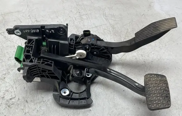 Opel Insignia B Pedal assembly 84187598