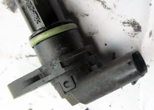 Skoda Octavia Mk3 (5E) Camshaft position sensor 04C907601A