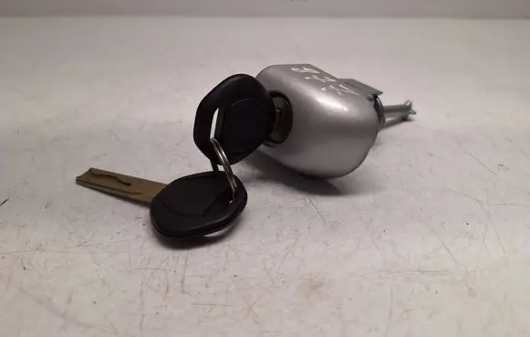 BMW 3 E46 Front door lock (next to the handle) 503023 51217019973 51217019975