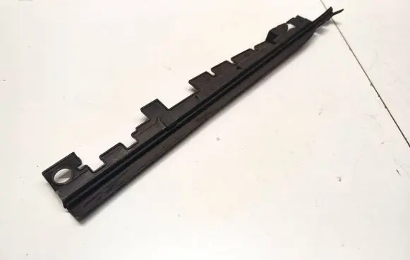 Intercooler air guide/duct channel