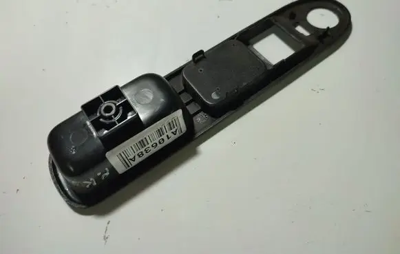 Peugeot 207 Front door window switch trim 