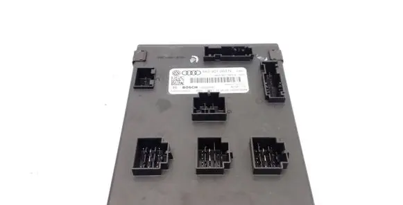 Audi A5 8T 8F Comfort/convenience module 8K0907063N 09025001