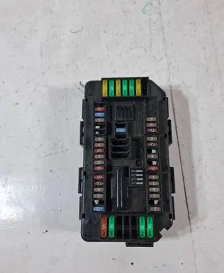 BMW 1 F20 F21 Fuse box set 9389068