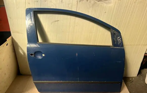 Volkswagen Fox Door (2 Door Coupe) 