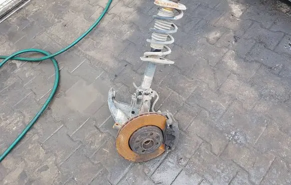 Dacia Dokker Front wheel hub spindle knuckle 
