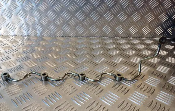 Toyota Avensis T250 Fuel return line/hose 
