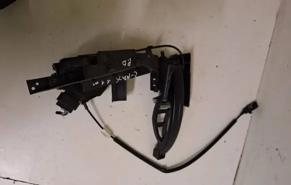 Ford C-MAX II Front door lock AM5AU21812BB 40644138