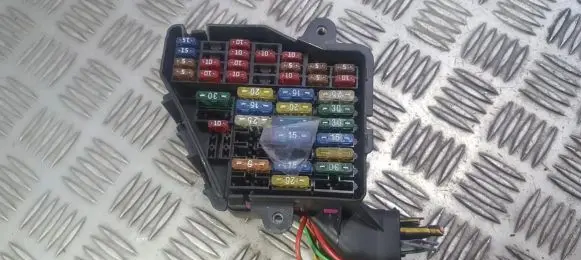 Audi A6 S6 C5 4B Fuse box set