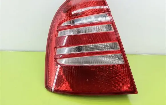 Skoda Superb B5 (3U) Rear/tail lights 3U5945095