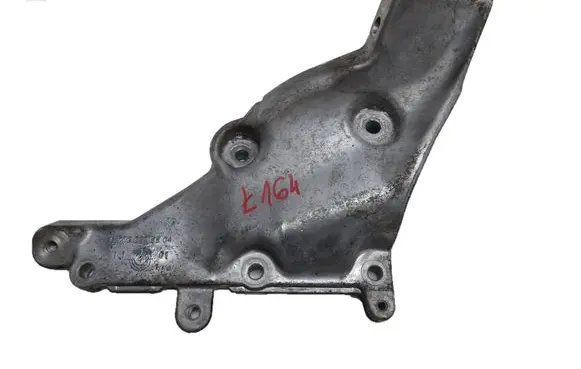 Mercedes-Benz S W222 Engine mounting bracket A2782235504