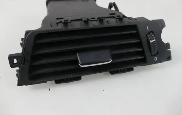 BMW 3 E90 E91 Dash center air vent grill 9130460