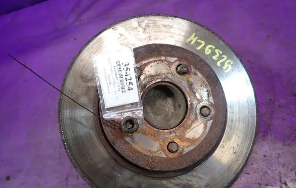 Ford Mondeo Mk III Rear wheel hub spindle/knuckle 