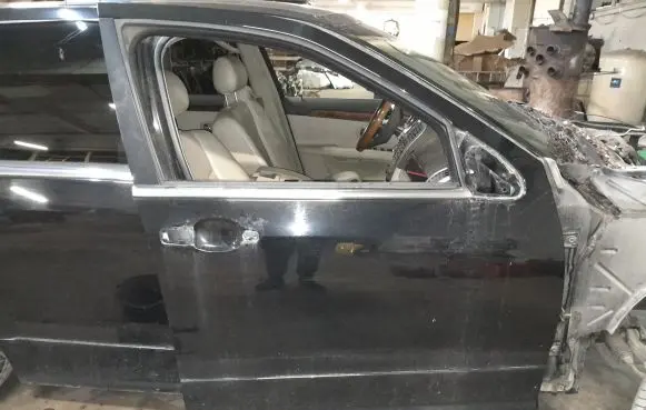 Cadillac SRX Front door NOCODE